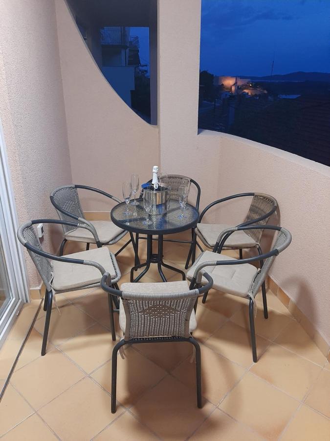 Bella Vista Apartment 希贝尼克 外观 照片