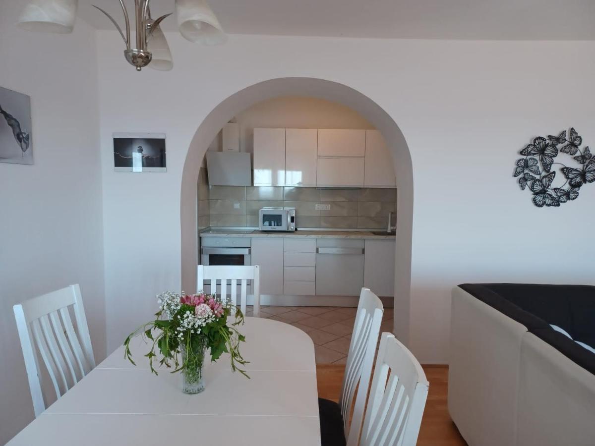 Bella Vista Apartment 希贝尼克 外观 照片