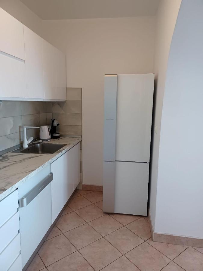 Bella Vista Apartment 希贝尼克 外观 照片